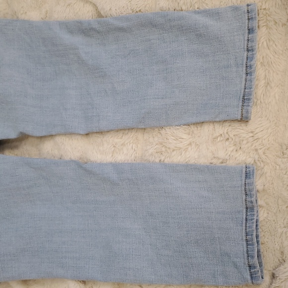 Levi's Light Wash Boyfriend Jeans 31x27 - Picture 13 of 13